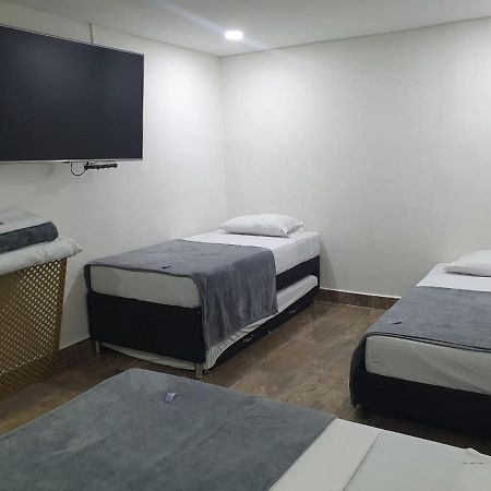 Hotel Prestige Меделин Екстериор снимка