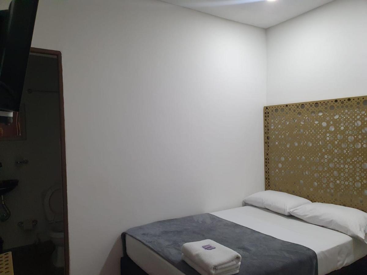 Hotel Prestige Меделин Екстериор снимка