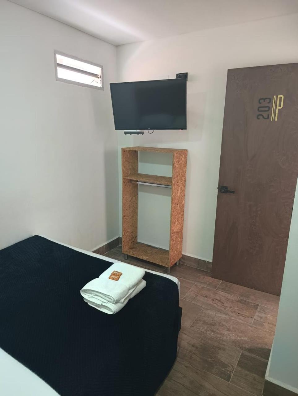 Hotel Prestige Меделин Екстериор снимка