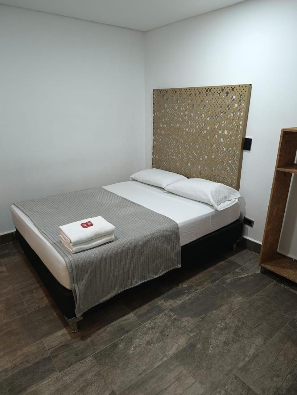 Hotel Prestige Меделин Екстериор снимка