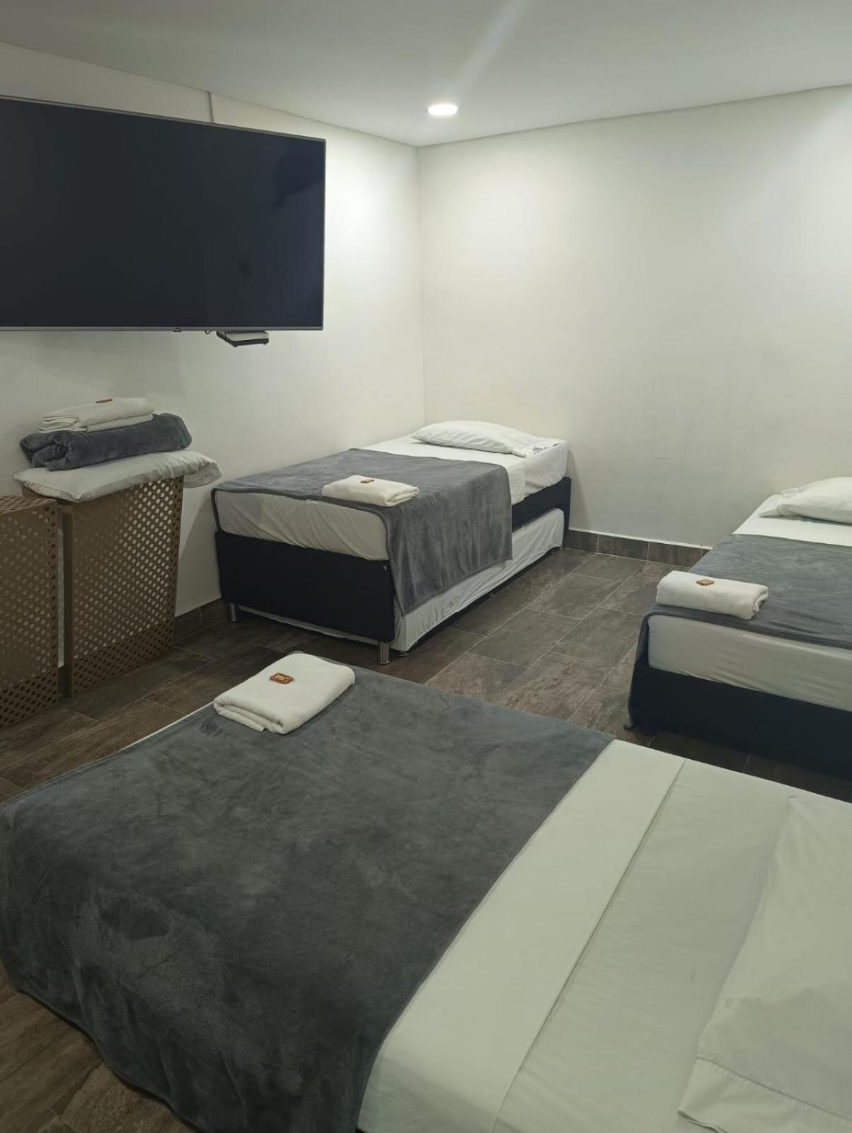 Hotel Prestige Меделин Екстериор снимка