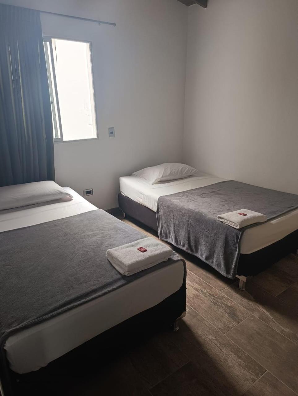 Hotel Prestige Меделин Екстериор снимка